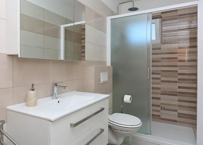 With Parking Space Palit, Rab - 24073 Apartament *
