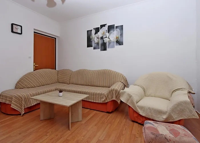 Apartament With Parking Space Palit, Rab - 24073
